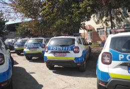 Poliţia Botoşani a primit 15 autospeciale noi marca Dacia Duster inscripționate – FOTO