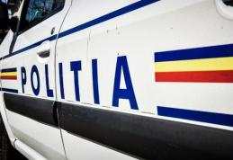 Beat și fără permis, urmărit de poliție pe străzile din Dorohoi. Viteazul a abandonat mașina și a fugit într-un lan de porumb