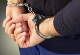 Bătaie în fața unui bar din Botoșani. Un tânăr a fost reținut pentru 24 de ore