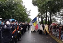 Fostul șef al ISU Botoșani, Radu Anton, înmormântat cu onoruri militare - FOTO