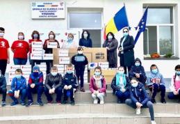 Școala din Viișoara primește ajutor de urgență pentru a avea acces la educație