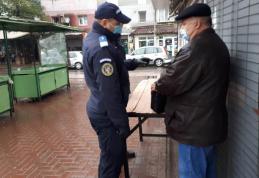 Peste 300 de amenzi aplicate de jandarmii botoșăneni pentru nepurtarea măștii în locurile publice