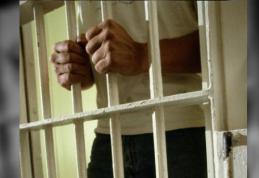 Botoșănean „săltat” de poliţişti dus la Penitenciar. Avea o condamnare de „instigare la abuz în serviciu”