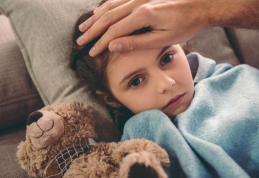 Care sunt cele mai frecvente simptome Covid întâlnite la copii