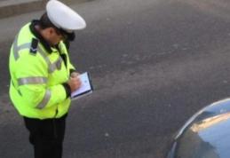 Acțiune a polițiștilor rutieri privind parcarea neregulamentară