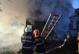 Opt familii afectate de incendii, în ultimele patru zile