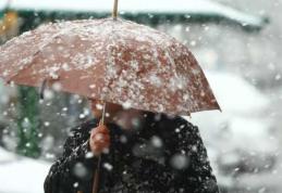 Informare meteorologică de ninsori, vânt, precipitații mixte și polei