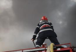 Casă distrusă de flăcări la Mesteacăn, comuna Corni