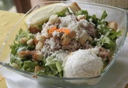 Salată verde cu ton și maioneză