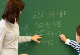 Profesorii care fac ore remediale vor primi 200 de lei pe lună per elev