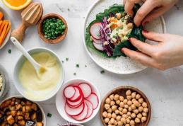 Alimente și vitamine care ne fac să arătăm mai tineri