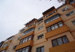 Anunț SVSU Dorohoi: Curățați țurțurii formați pe streașina blocului