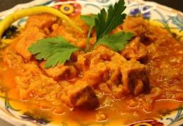 Mâncare de varză cu carne de porc