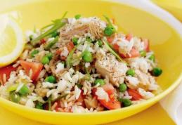 Salată de ton cu orez și legume