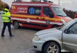 Trei  mașini lovite și trei tineri au ajuns la spital după un accident produs la Cătămărăști Deal