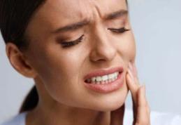 Tratamente naturiste pentru dinți sensibili