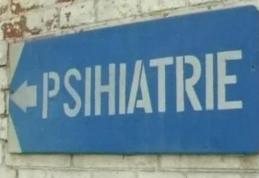 Scandalagiu agresiv, amendat și internat la psihiatrie