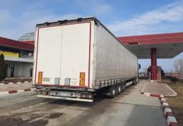 Ansamblu rutier cu documente false oprit din drumul spre R. Moldova - FOTO