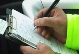 Un șofer care mirosea a alcool a refuzat să sufle în fiolă sau să îi fie recoltate probe biologice