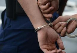 Individ reținut pentru săvârșirea a trei infracțiuni la regimul rutier. A condus fără permis, sub influența alcoolului și a accidentat un pieton