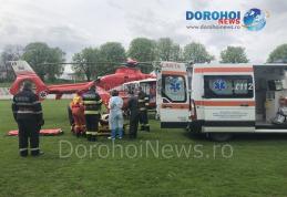 Bărbat din Broscăuți preluat de urgență de la Dorohoi de elicopterul SMURD - FOTO