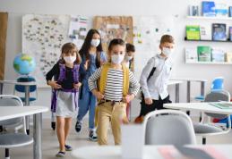 Toți elevii din Dorohoi se întorc de luni la școală