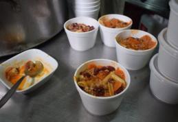 Prefectul Dan Nechifor: „Îi rog pe domnii primari să se asigure că persoanele defavorizate chiar primesc mâncare caldă”