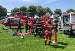 Femeie din Dorohoi preluată de urgență de elicopterul SMURD de pe stadionul „1 Mai” - FOTO