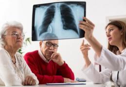 Femeile fac mai ușor cancer pulmonar deși fumează mai puțin