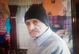 Bătrânul dat dispărut în urmă cu câteva zile, găsit de polițiști într-o pădure 