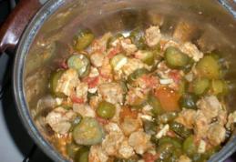 Mâncărică de castraveţi muraţi şi cartofi