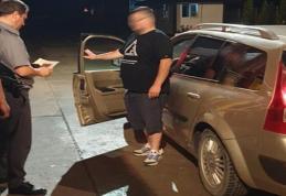 Depistat în timp ce încerca să transporte în Franța trei documente de identitate românești false