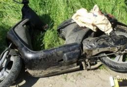 A ajuns într-un șanț cu o motocicletă neînmatriculată și fără a poseda permis de conducere