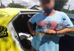 Ţigarete de contrabandă transportate cu taxiul - FOTO