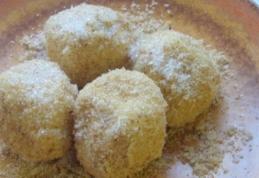 Papanași fierți cu pesmet