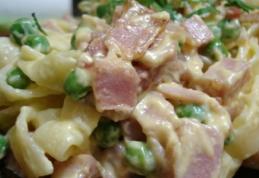 Tagliatelle carbonara cu șuncă