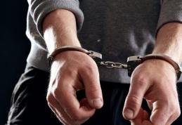 Tânăr din Darabani reținut după ce a pipăit o adolescentă de 17 ani