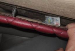 Document fals descopert într-un microbuz la Vama Stânca. Șoferul spune că nu are habar de el