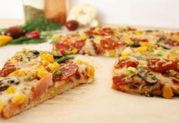 Pizza cu blat de conopidă