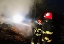 Adăpost de animale și aproximativ 15 tone de furaje distruse de un incendiu la Flămânzi - FOTO