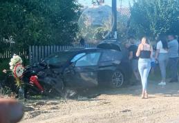 Trei maşini implicate într-un accident la Ibănești. Un tânăr de 18 ani a avut nevoie de îngrijiri medicale - FOTO