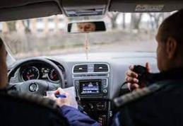 Oprit pentru viteză și anchetat pentru alcool