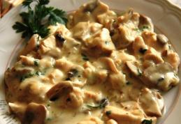 Tocăniță de ciuperci cu carne de pui