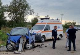 Accident grav! Un preot din județul Botoșani a decedat după ce s-a izbit cu mașina de un cap de pod