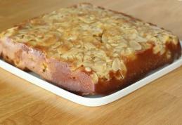 Tartă răsturnată cu prune - FOTO