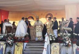 Slujbă de sfințire a Bisericii „Sfântul Nicolae” din Corlăteni - FOTO