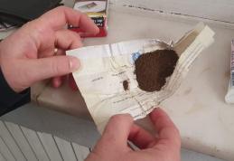 S-a prezentat la controlul de frontieră având în rucsac o cutie cu substanţă vegetală interzisă - FOTO