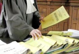 Tineri cercetați pentru furt după ce și-au însușit bunuri în valoare de 1.200 de lei