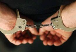 Tânăr reţinut, după ce a înşelat mai multe persoane cu anunţuri fictive privind închirierea de locuințe