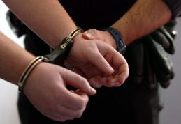 Tânărul care a atacat un taximetrist din Dorohoi și i-a furat mașina a fost reținut pentru 24 de ore